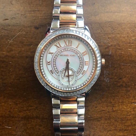 Michael Kors “Madelyn” 2 tone crystal watch - Picture 2 of 6